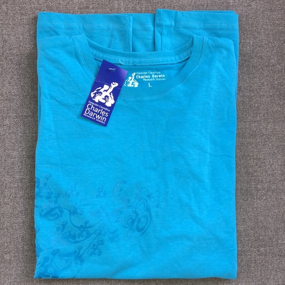 NWT! - CHARLES DARWIN Research Station 100% Brushed Cotton Galapagos Turtle Tee - Picture 2 of 8